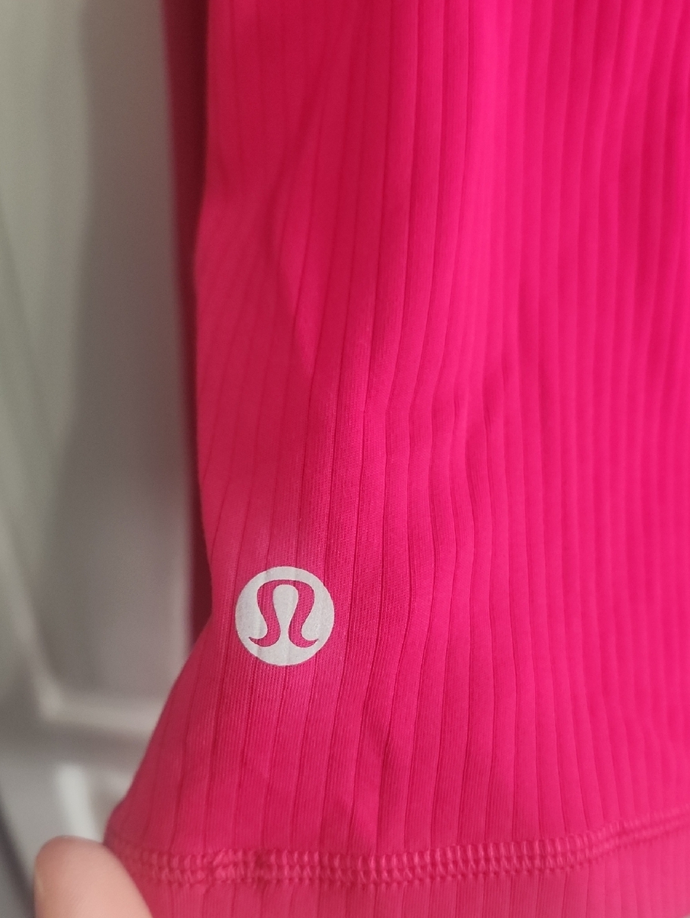 Lululemon Ribbed Cropped Half Zip Size Medium - Picture 4 of 7